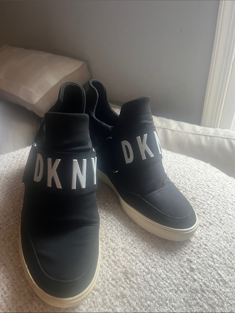 DKNY Black Slip-On Logo Strap Sneakers with White Sole